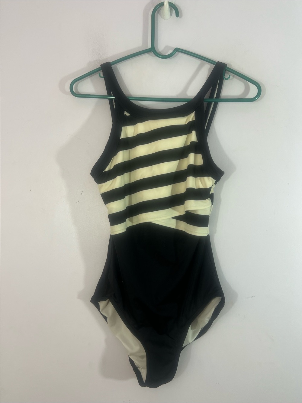 DKNY Swim Size 10 Black White Striped One Piece Swimsuit Twist Front - Picture 1 of 2